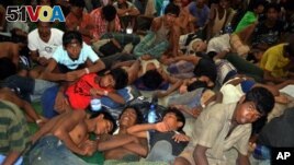 Thousands of Migrants Arriving in Indonesia, Malaysia