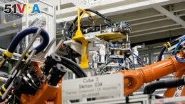 Machines are seen on a battery tray assembly line during a tour at the opening of a Mercedes-Benz electric vehicle Battery Factory in Woodstock, Alabama, U.S., March 15, 2022. REUTERS/Elijah Nouvelage/File Photo