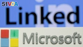  A 3D-printed logo of Microsoft is seen in front of a displayed LinkedIn logo in this illustration taken June 13, 2016. (REUTERS/Dado Ruvic)