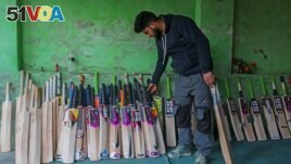 Kashmir produces around 3 million cricket bats annually. The cost of the bats made of Kashmir willow is low in comparison to English willow. (Wasim Nabi/VOA)