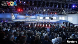 Eleven Republican U.S. presidential candidates debate in front of President Ronald Reagan's Air Force One during the second official Republican presidential candidates debate of the 2016 U.S. presidential campaign, Sept. 16, 2015.