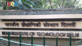 Hundreds of engineers at the premier Indian Institutes of Technology have always aspired to go to the US for postgraduate studies but education consultants say some are rethinking those plans. (Photo: A. Pasricha / VOA)