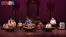 Khmer traditional musicians play one of the Khmer traditiional music for the Cambodian-American Heritage Dance Troupe dancers to perform for a big audience at the Library of Congress, in Washington D.C., in May, 2017. (Courtesy photo of Cambodian-American Heritage Dance Troupe) 