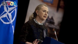American Secretary of State Hillary Clinton Recovers From Health Scare at Home