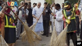 Indian Prime Minister Launches Cleanup Campaign