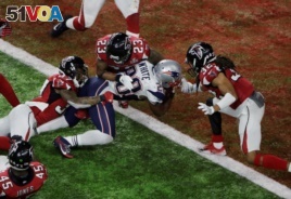 James White scores the winning touchdown for New England.