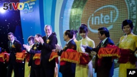 Vietnam Seeks to Build High-Tech Exports
