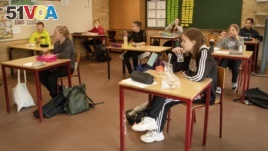 Danish students at the reopened Korshoejskolen school in in Randers, Denmark, April 15, 2020. (Ritzau Scanpix/Bo Amstrup via REUTERS)