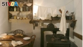 Lower East Side Tenement Museum Recreates Life in New York for Immigrants 100 Years Ago