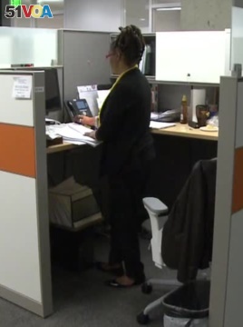 Health Concerns Push Sedentary Office Workers to Their Feet