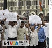 Indians protest their government's inability to prevent the terror attacks in Mumbai