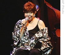 Shirley Horn performing in 2003