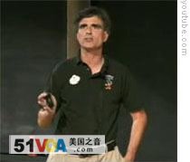 Scientist Randy Pausch Gives His 'Last Lecture' on Reaching Childhood Dreams