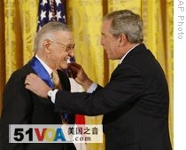 President Bush presents a 2008 National Medal of Arts to comic book creator Stan Lee at the White House
