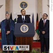 President Obama, Afghan President Hamid Karzai, left, and Pakistani President Asif Ali Zardari at the White House