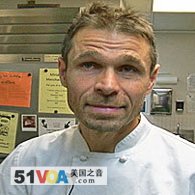 Steve Badt operates a popular restaurant for the homeless
