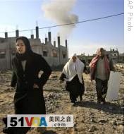 Israeli Bombing Continues, Palestinian Death Toll Tops 900
