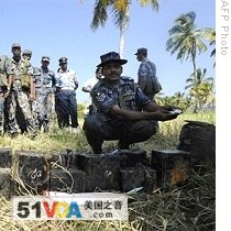 Tamil Tigers Launch Suicide Air Raid on Sri Lankan Capital