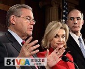 US Senators Engage in Fierce Debate as Vote Nears on Stimulus Bill
