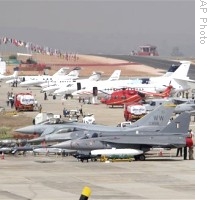 Foreign Defense Companies Flock to India Air Show