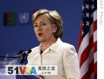 Clinton Calls US-Iranian Meeting 'Promising'