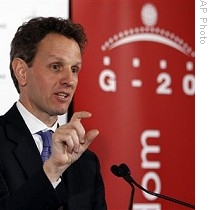 US Treasury Secretary Timothy Geithner gestures, at press conference, G-20 meeting in England, 14 Mar 2009