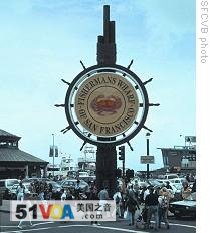 Fisherman's Wharf is still a working fishing pier, bringing in thousands of tons of fresh fish and crabs annually