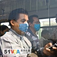 Australian Researchers: Surgical Face Masks Important Weapon Against Swine Flu