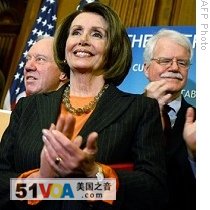 House Speaker Nancy Pelosi applauds during news conference with Rep. George Miller and Transportation Committee Chairman James Oberstar, in US Capitol, 13 Feb 2009 