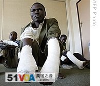Zimbabwe Political Prisoners Put Back Under Guard