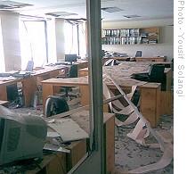 The Lahore office of LG Pakistan, an electronics firm after the blast, 27 May 2009