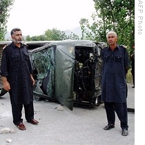 Militant Ambush Kills 2 Pro-Taliban Prisoners in Pakistan