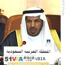 Saudi Health Minister Abdullah al-Rabia speaks at press conference in Cairo, 22 Jul 2009