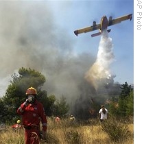 Wildfires Force Thousands of Greeks to Flee Homes
