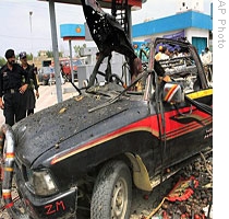 Bomb Blast in Pakistan Kills 7