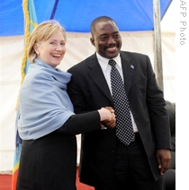 Clinton Asks About Detained Congolese Human Rights Activist