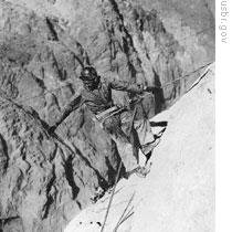 A high scaler working on the walls of Black Canyon in 1932
