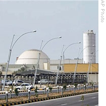 Iranian Lawmakers Warn West Ahead of Nuclear Talks