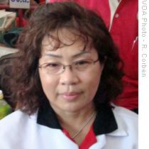 Mrs Korawee, a registered nurse and pro-Thaksin supporter at the rally, 19 Sep 2009
