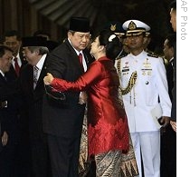 Yudhoyono Begins Second Term as Indonesian President
