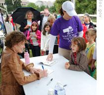 Judy Blume signing books 