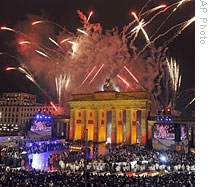 Fireworks at the Brandenburg Gate in Berlin mark the 20th anniversary of the fall of the Berlin Wall