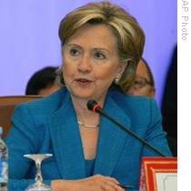 Clinton Says Washington Following Through on Obama Cairo Promises