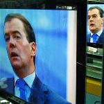 Medvedev: Russia to Develop New Nuclear Missiles
