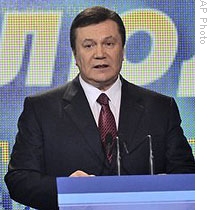 Viktor Yanukovych speaking in Kiev on election day