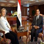 US Secretary of State Hillary Clinton meets with Egyptian President Hosni Mubarak in Sharm el Sheikh, 14 Sept 2010. 