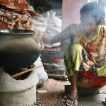 Project Seeks to Cut Deaths, Build Market for Clean Cookstoves