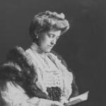 Edith Wharton received America's top writing award, the Pulitzer Prize, for 