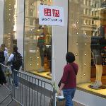 Gap-like Japanese Retailer Plans Hundreds of US Stores